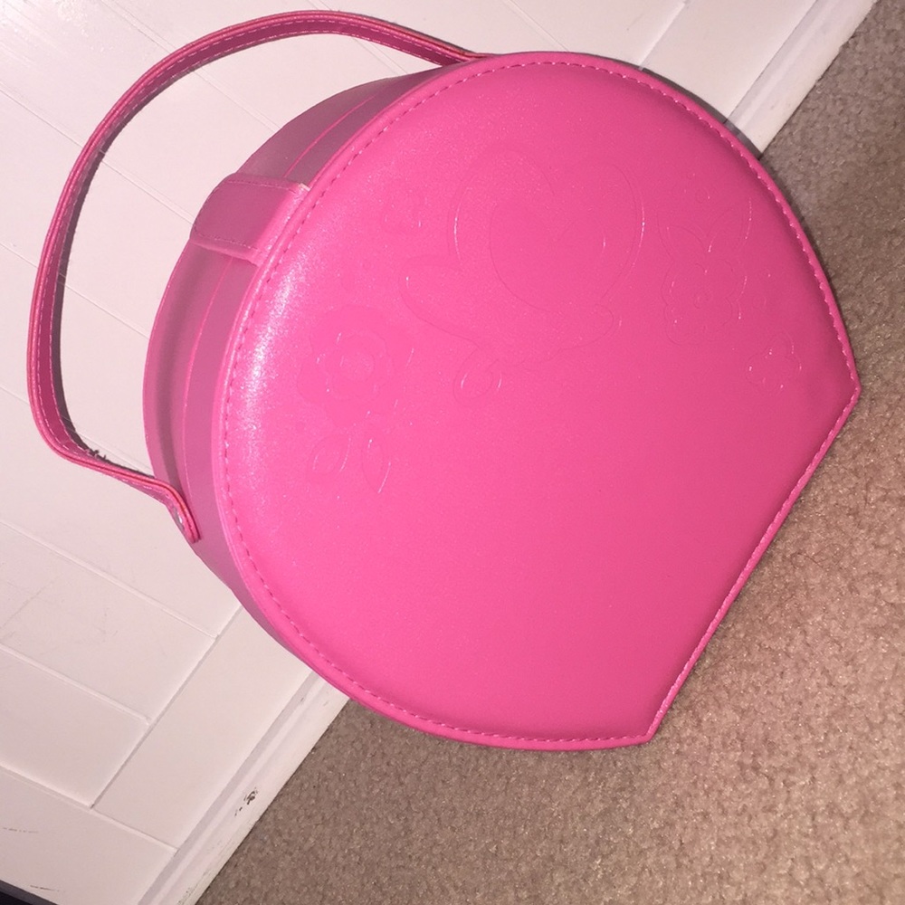 Suit case for doll